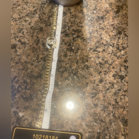 Chanel bracelet NEW, with dust bag. - Picture 8 of 12